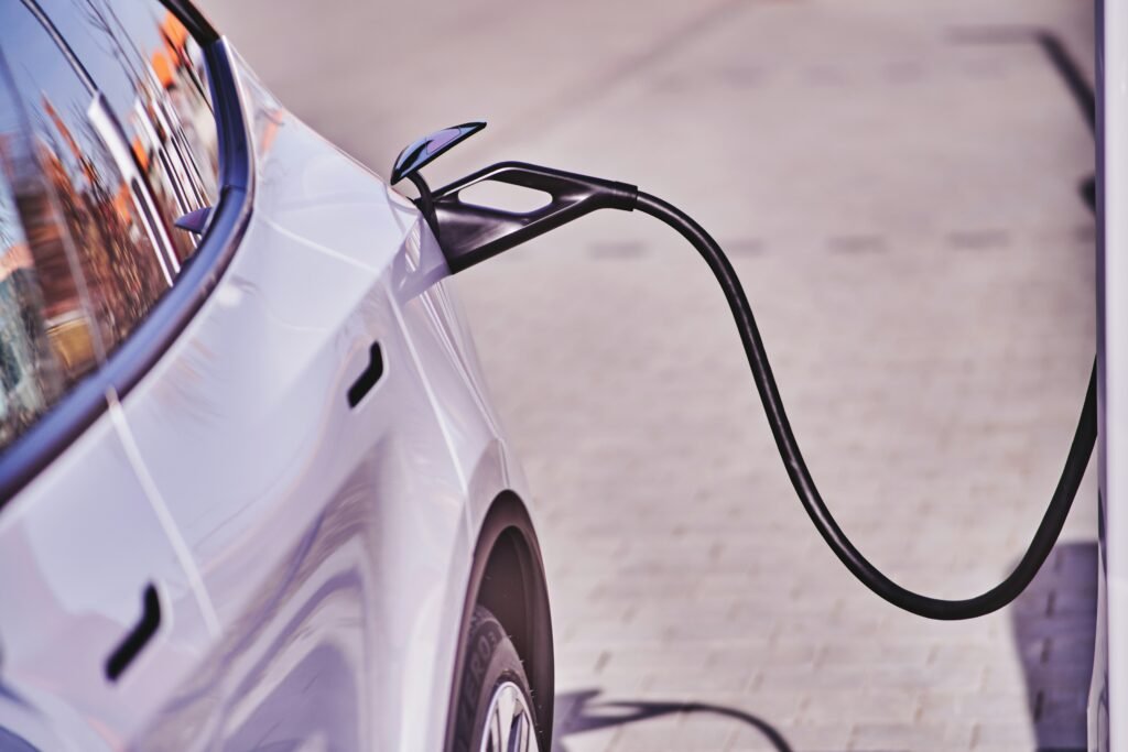 What Are The Emerging Trends In Wireless EV Charging?